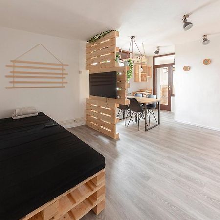 Apartma Vevce Apartment ลูบลิยานา ภายนอก รูปภาพ